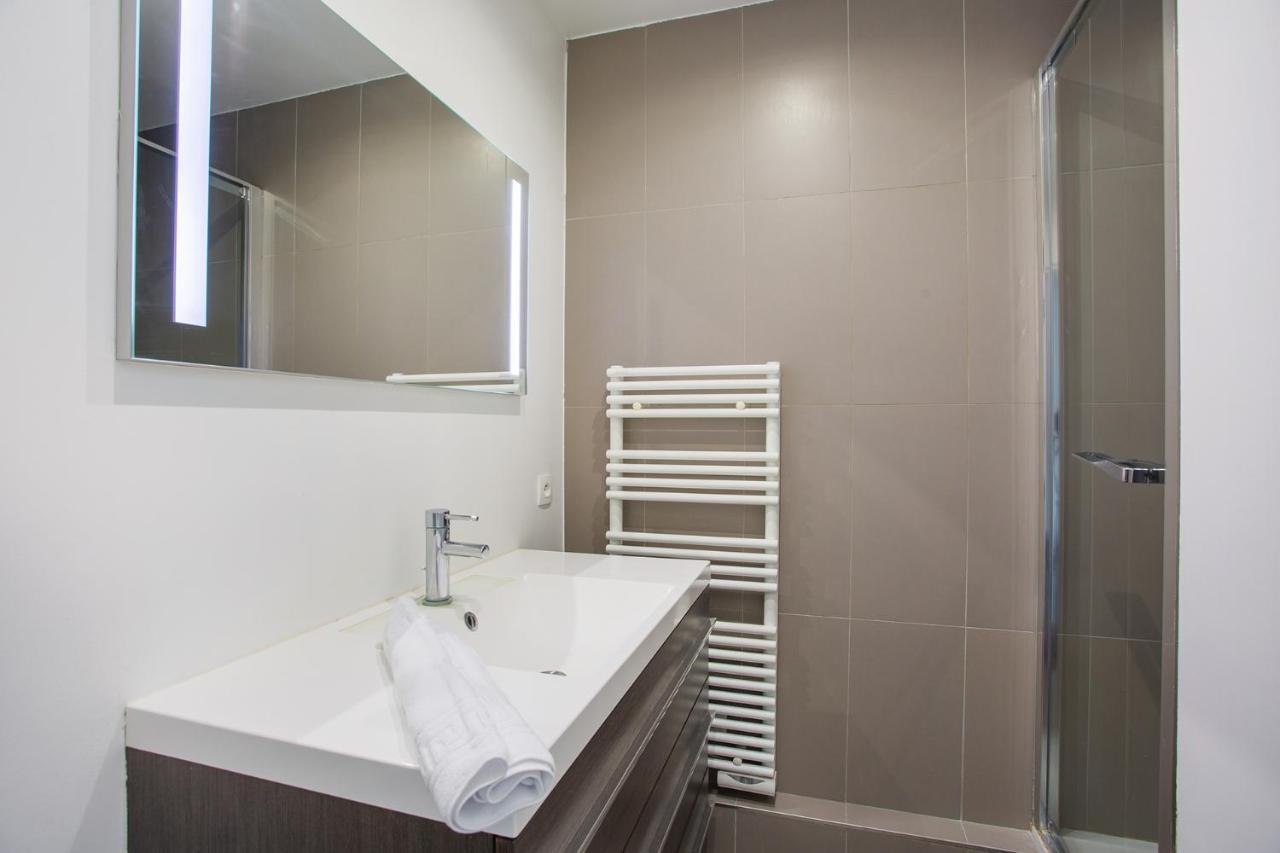 Apartement Montaigne George V By Studio Prestige 巴黎 外观 照片